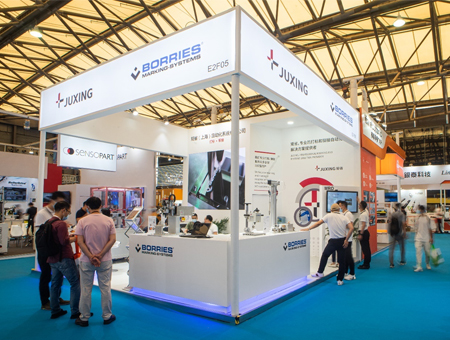 自動化鉚螺母設備